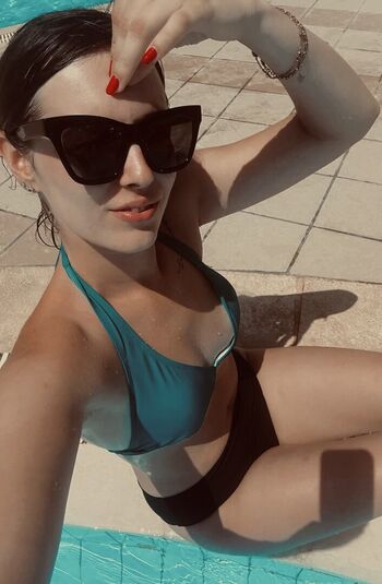 Full leaked Laurasidorjak private photo