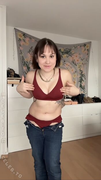 Full leaked Laurassoberlife private photo