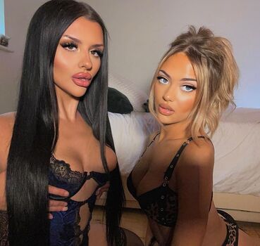 Full leaked Laurawaifuu private photo