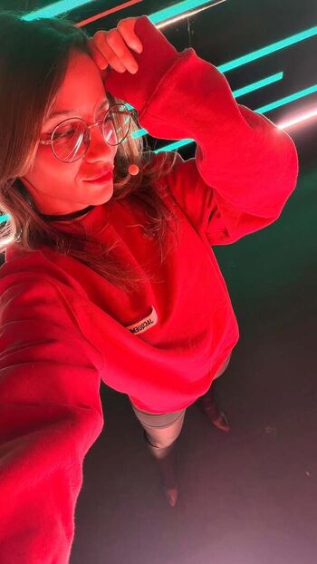 Full leaked Laure valee page private onlyfans photo