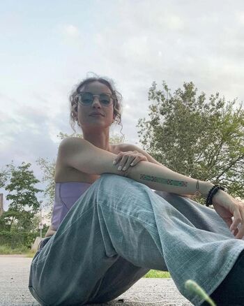 Full leaked Laure valee page private onlyfans photo