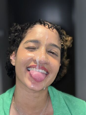 Full leaked Laureenyako private photo