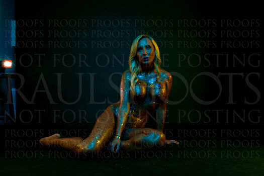 Full leaked Lauren book private photo