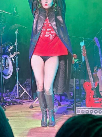Full leaked Lauren mayberry private photo