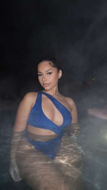 Full leaked Laurgmzz page private onlyfans photo