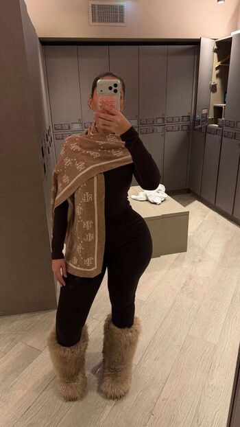 Full leaked Laurgmzz page private onlyfans photo