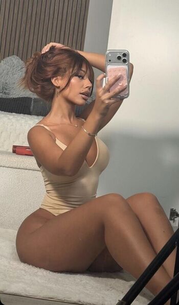 Full leaked Laurgmzz private photo