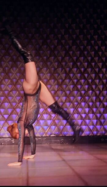 Full leaked Laurie peret private photo