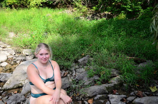 Full leaked Lavenderlola private onlyfans photo