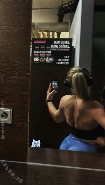 Full leaked Lavrasophie private onlyfans photo