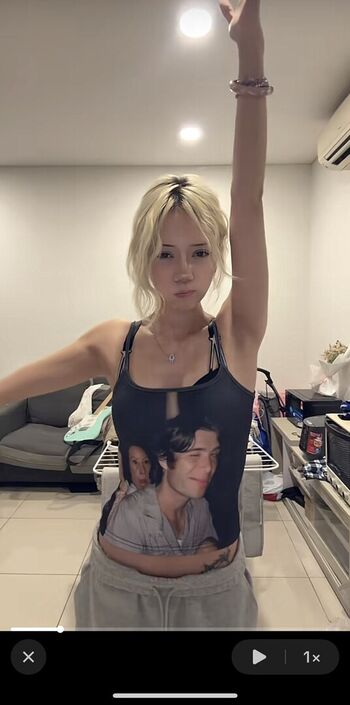 Full leaked Lawcombe private onlyfans photo