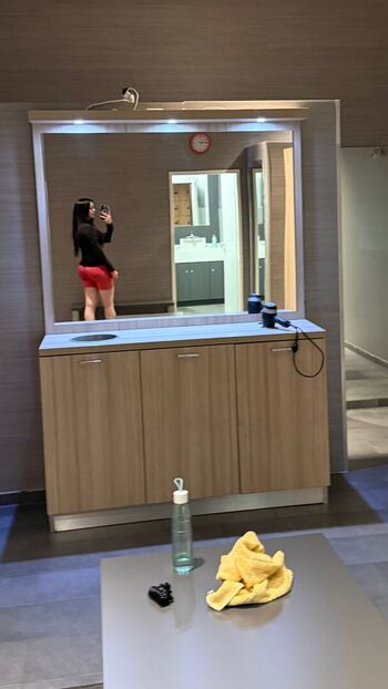 Full leaked Layla dream private onlyfans photo