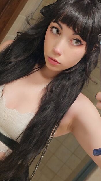 Full leaked Layna lazar private onlyfans photo