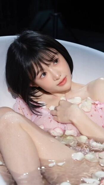 Full leaked Lazysister mei private onlyfans photo