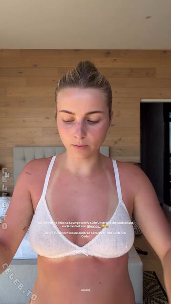 Full leaked Lea breuer page private onlyfans photo