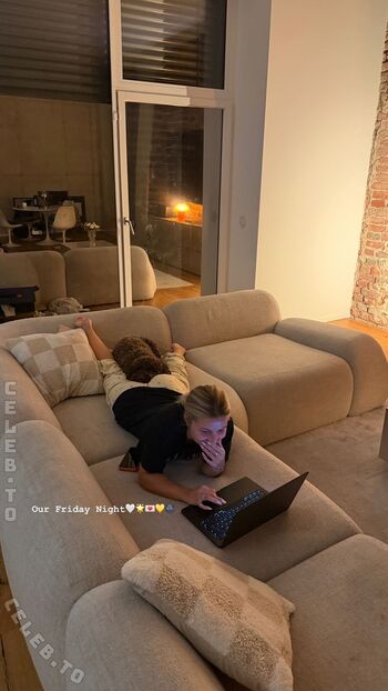 Full leaked Lea breuer page private onlyfans photo