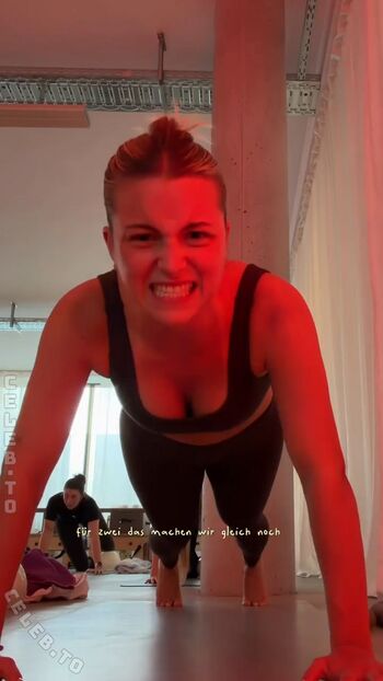 Full leaked Lea breuer page private onlyfans photo