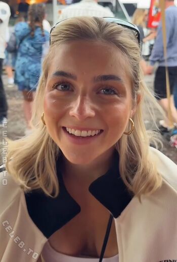 Full leaked Lea breuer page private photo