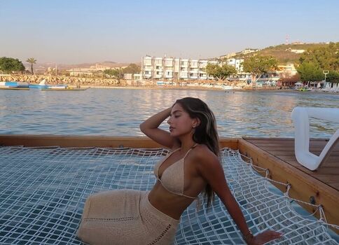 Full leaked Lea kobrossy private photo