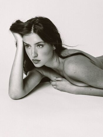 Full leaked Lea meniel page private photo