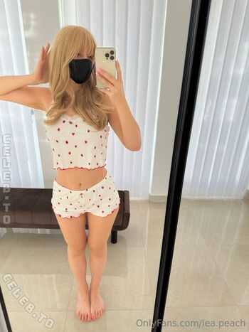 Full leaked Lea peach  page private onlyfans photo