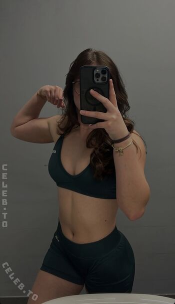 Full leaked Lea viktoria private onlyfans photo