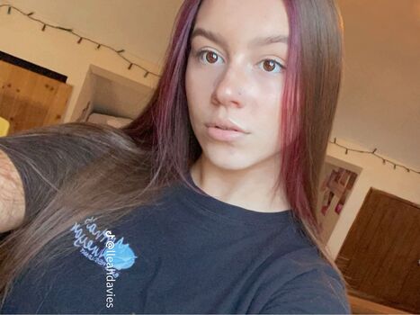 Full leaked Leah davies page private onlyfans photo