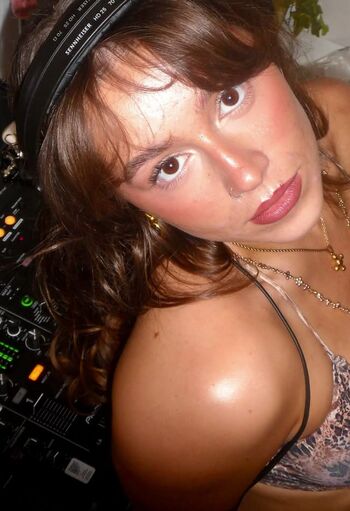 Full leaked Leah davies private onlyfans photo