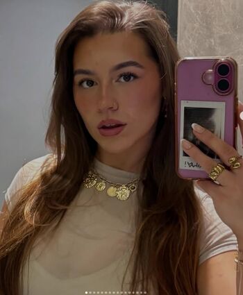 Full leaked Leah davies private onlyfans photo