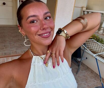 Full leaked Leah davies private onlyfans photo