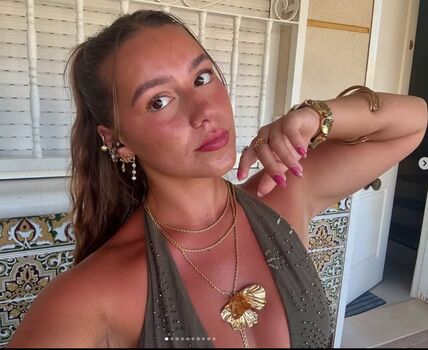 Full leaked Leah davies private onlyfans photo