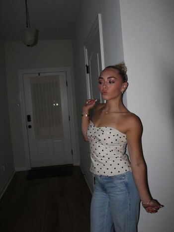 Full leaked Leah g miller private onlyfans photo