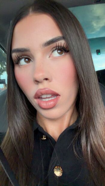 Full leaked Leah halton page private onlyfans photo