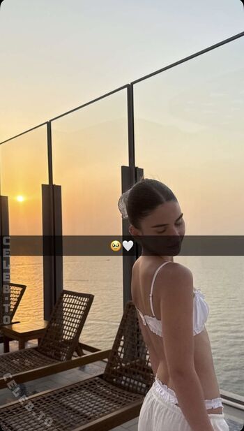 Full leaked Leah halton page private onlyfans photo