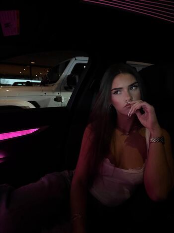 Full leaked Leah halton private onlyfans photo