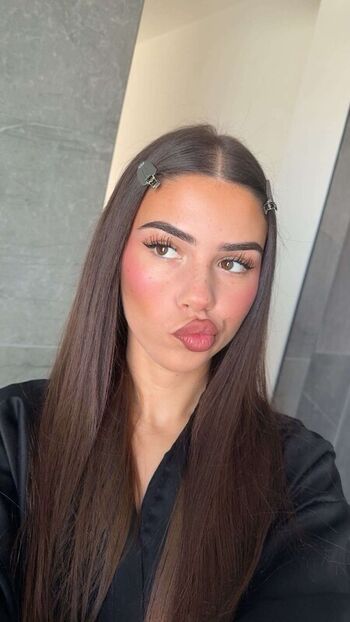 Full leaked Leah halton page private photo