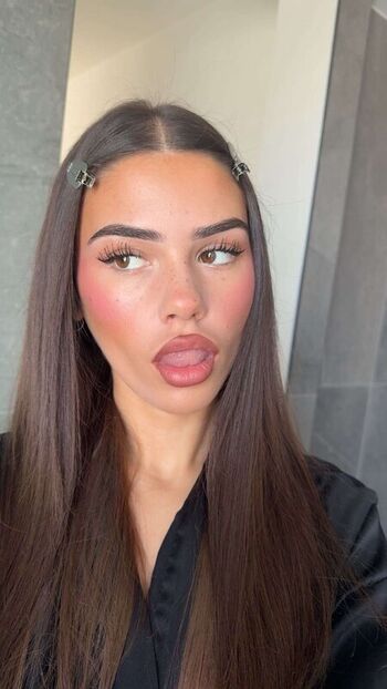Full leaked Leah halton page private photo