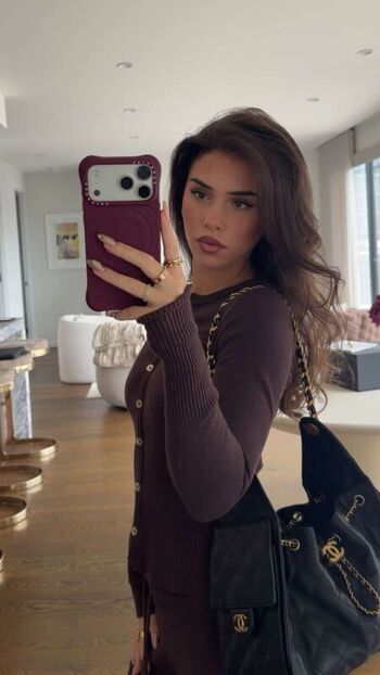 Full leaked Leah halton page private photo