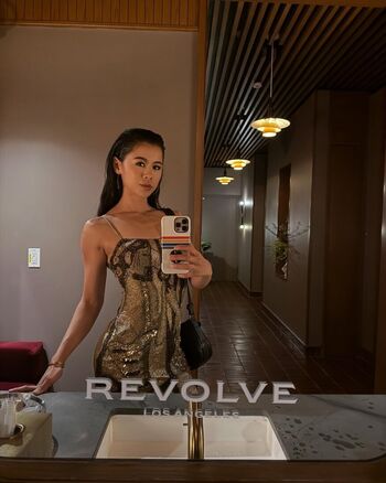 Full leaked Leah lewis private onlyfans photo