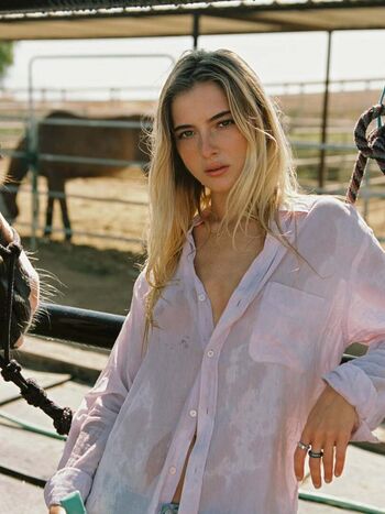 Full leaked Leah rose private onlyfans photo