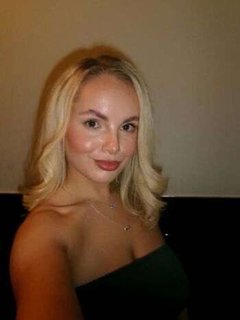 Full leaked Leah sheehan private onlyfans photo