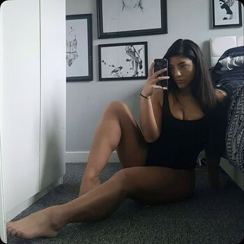 Full leaked Leah shutkever private onlyfans photo