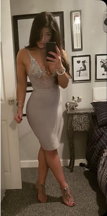 Full leaked Leah shutkever private onlyfans photo