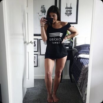 Full leaked Leah shutkever private onlyfans photo