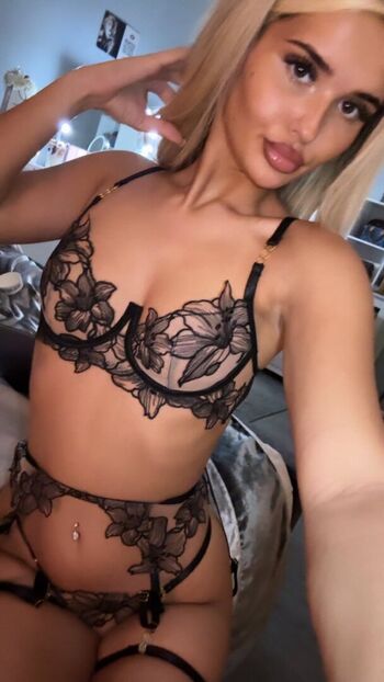 Full leaked Leahlrena private onlyfans photo