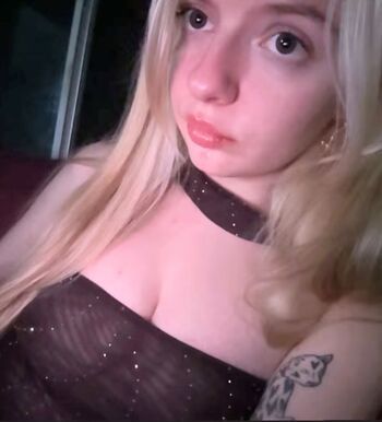 Full leaked Leahmaggiel private onlyfans photo