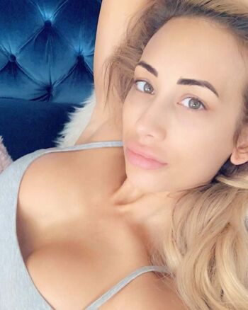 Full leaked Leahvandale private photo