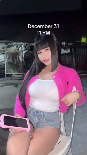 Full leaked Leakeshiaaa private onlyfans photo