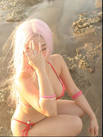 Full leaked Leakeshiaaa private onlyfans photo