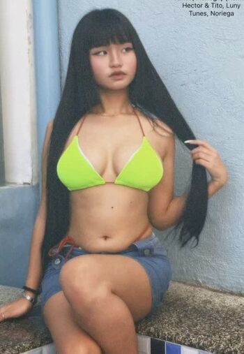 Full leaked Leakeshiaaa private onlyfans photo